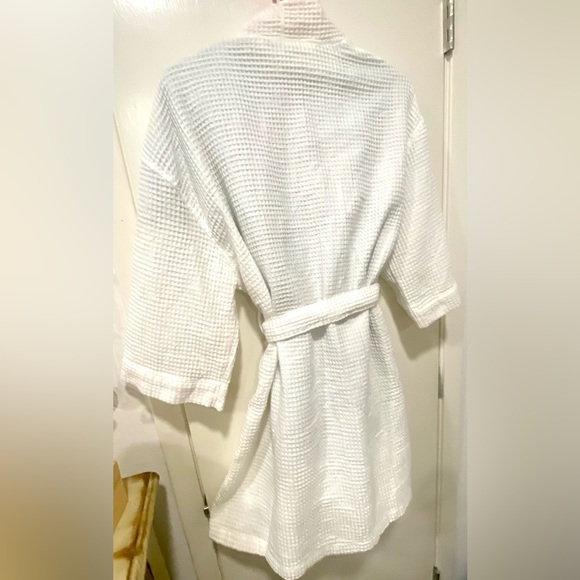 FINAL PRICE💚EUC TERRYTOWN LOUNGEWEAR white robe - Picture 2 of 7